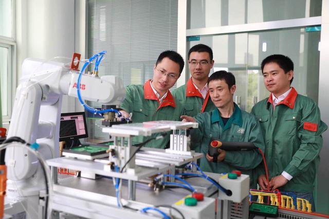 服务“中国制造2025”慈溪职高校企联盟