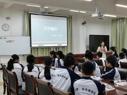 全国教师总数近1892万,平均收入12.4万,你达标了吗